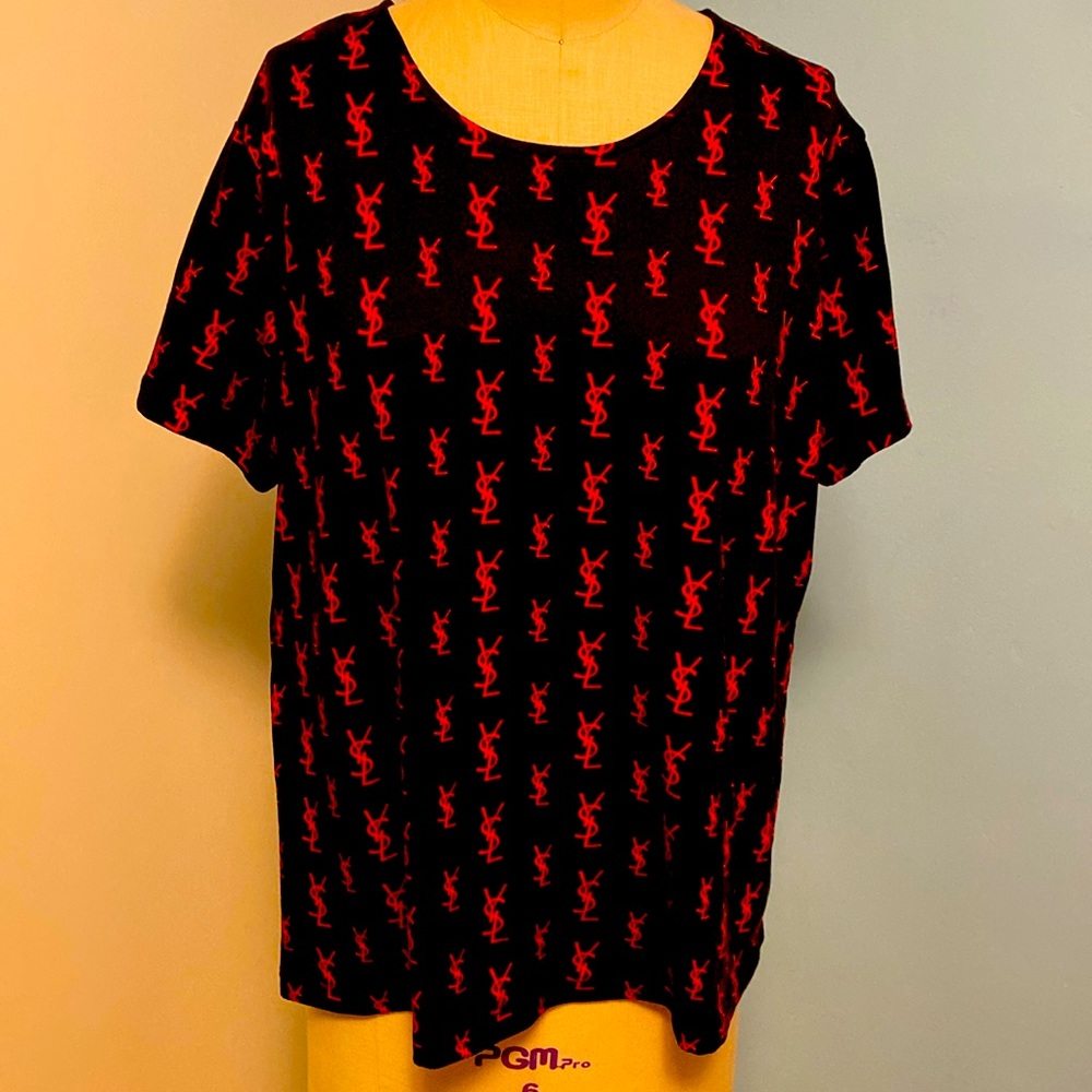 Faux Yves Saint Laurent tee